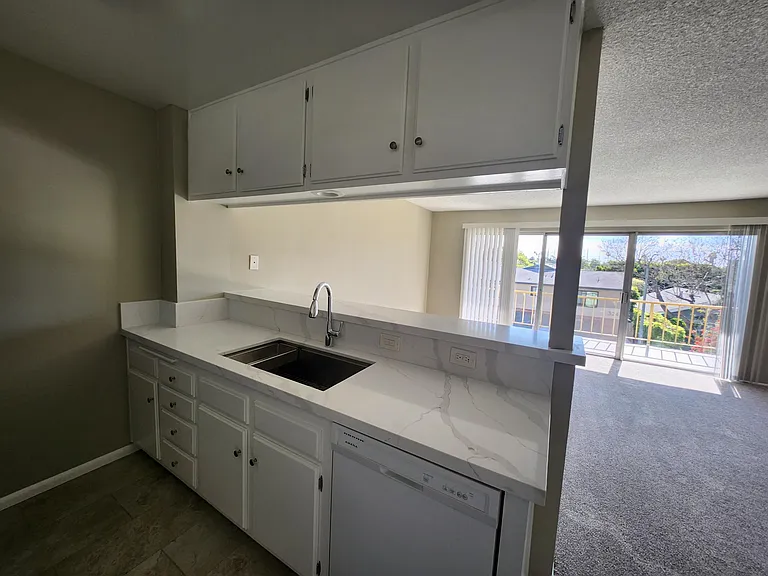 323 Obispo Ave #206 — Photo 5