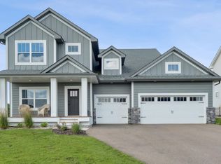 17660 Jett Cir, Prior Lake, MN 55372