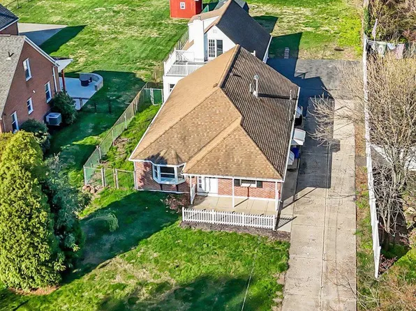 1090 Wildman Ave, Bensalem, PA 19020