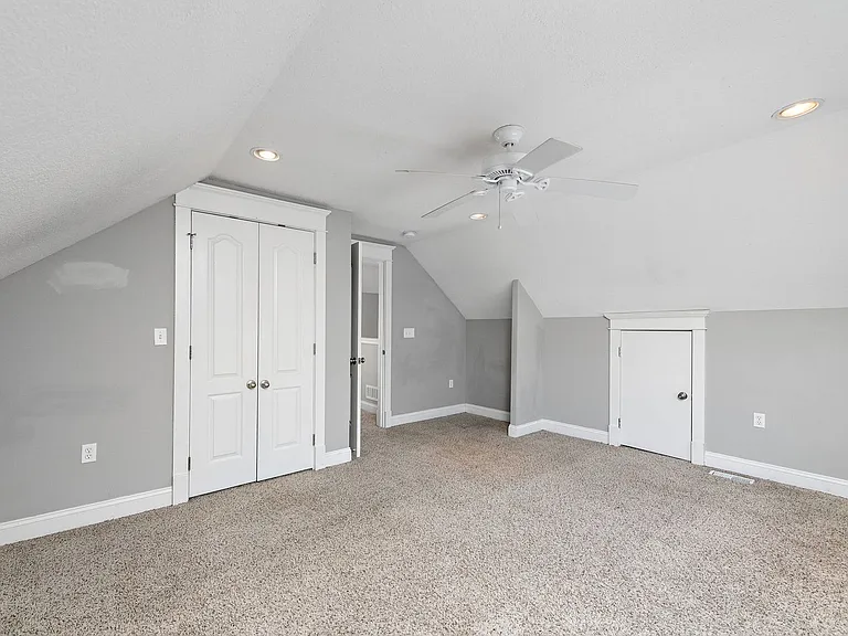 34th Street Duplex — Photo 15