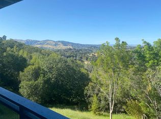 130 Ridgewood Dr, San Rafael, CA 94901