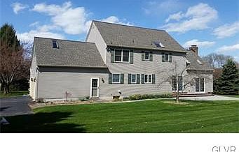 3rd image of 2090 Dolores Ln