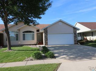 3309 S Goldenrod Ln #10, Sioux Falls, SD 57110