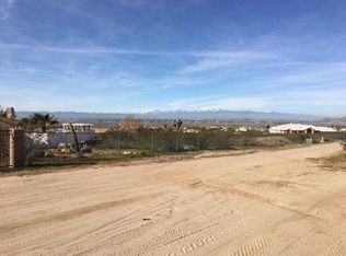 26359 Nalatapa Rd, Apple Valley, CA 92307