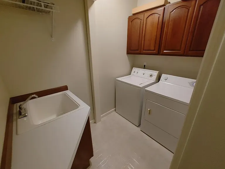 laundry room lower level
