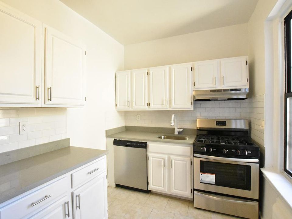 1st image of 139 Payson Ave APT 5G