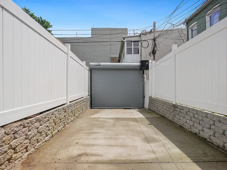 3207 Sherman Ave NW — Photo 29