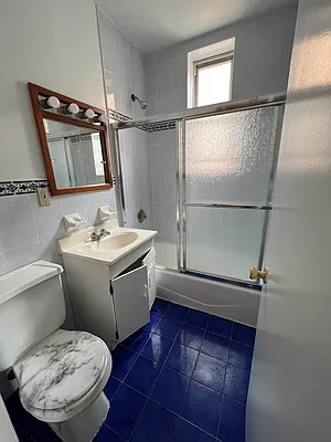 Rented by PRIVATE HOMES REALTY LLC | media 9