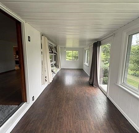 4th image of 118 Foster Rd