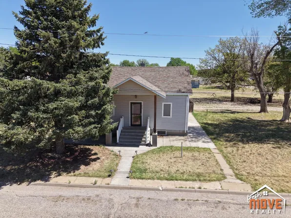 802 Mustang, Plains, KS 67869