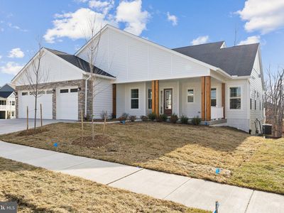 107 Bittern Ct, Lake Frederick, VA, 22630