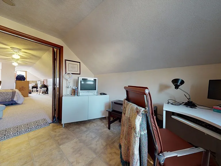 99 Barnes Ave #2 — Photo 16