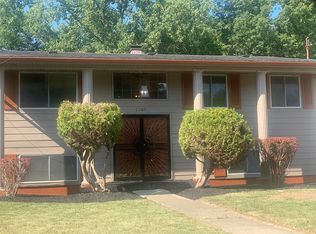 1365 E Downey Ave, Flint, MI 48505