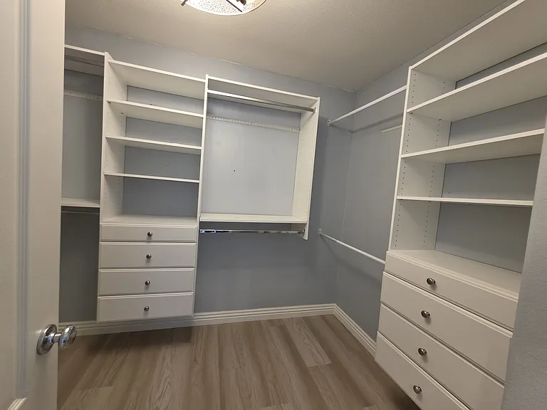 Master Walk In Closet