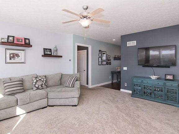 3rd image of 13161 Kensington Dr