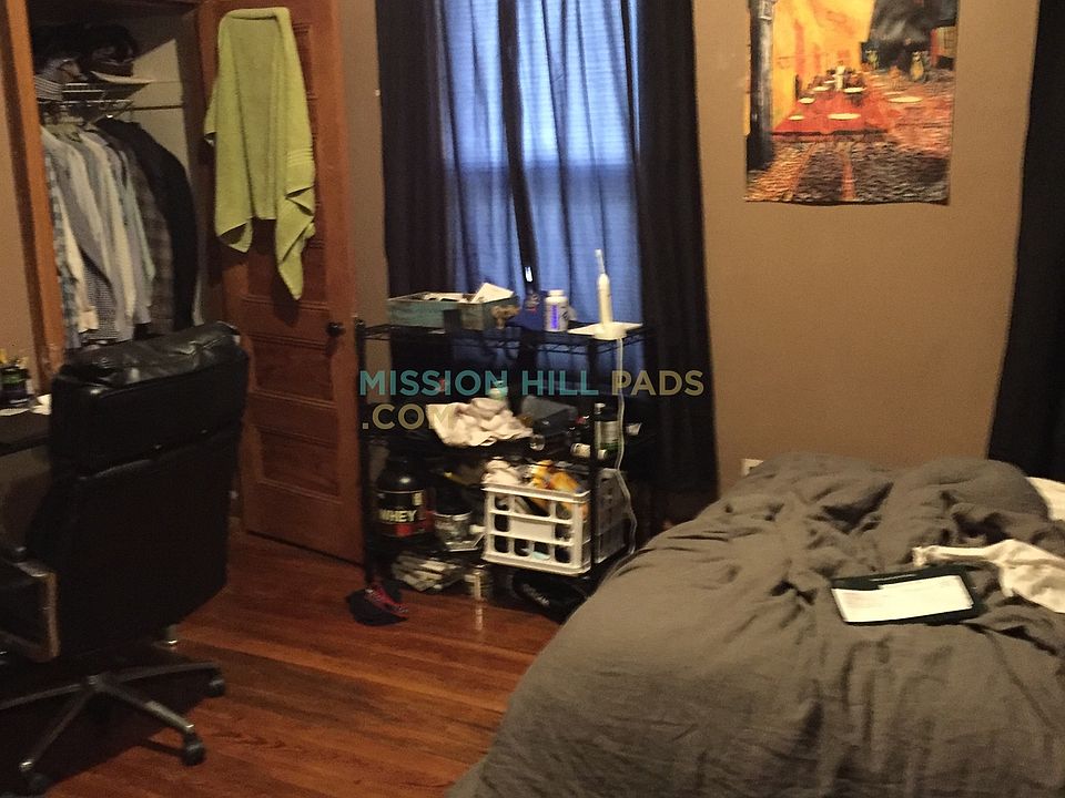 2nd image of 8 Carmel St #4A