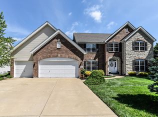 1605 Bentshire Ct, Ballwin, MO 63011