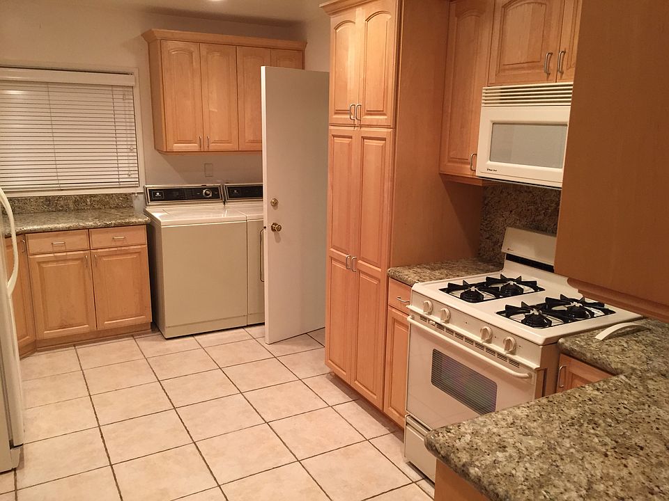 1st image of 6212 Farmdale Ave