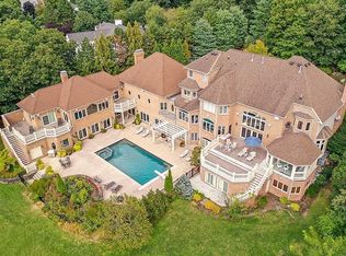 66 Skyline Dr, Westwood, MA 02090