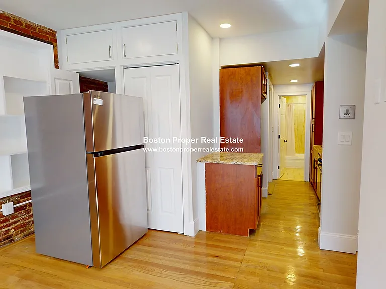 88 W Cedar St #6 — Photo 7