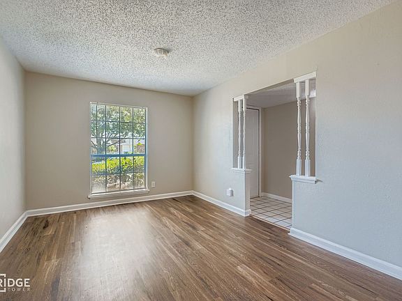 5th image of 9117 Fairmont Cir