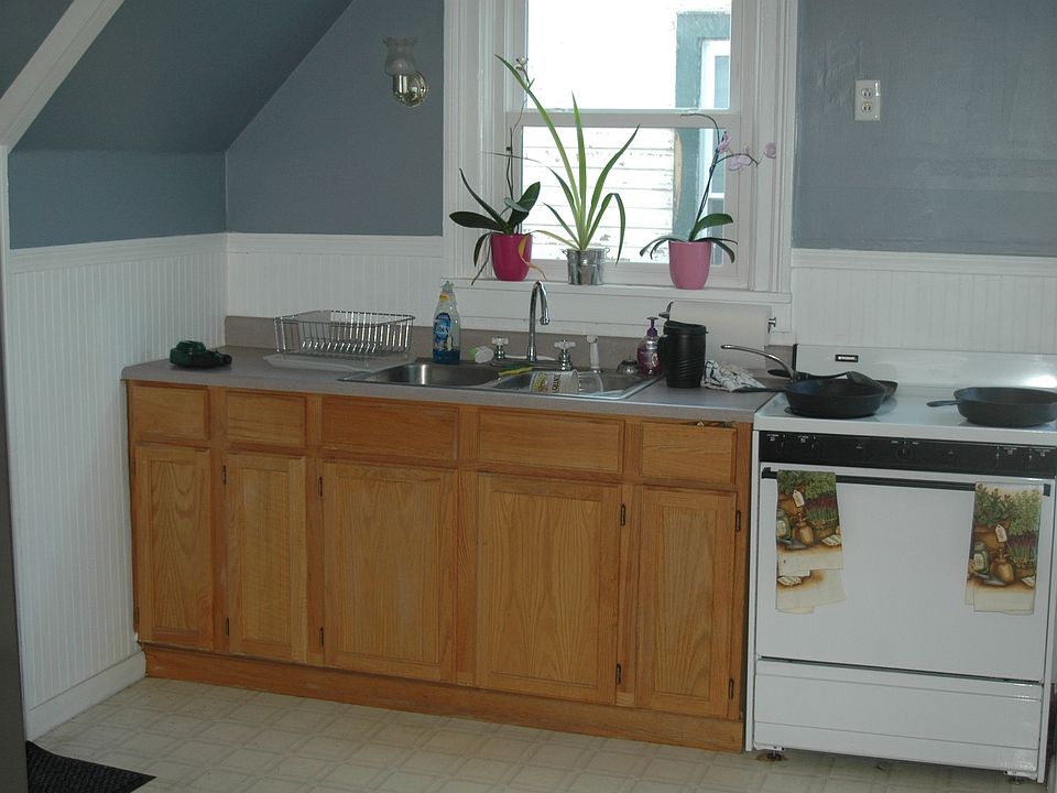 1st image of 16 Walker Ave