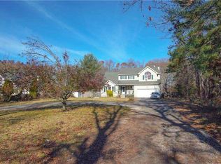 91 Whiskey Rd, Middle Island, NY 11953