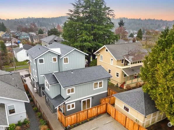 3216 NW 61st Street, Seattle, WA 98107