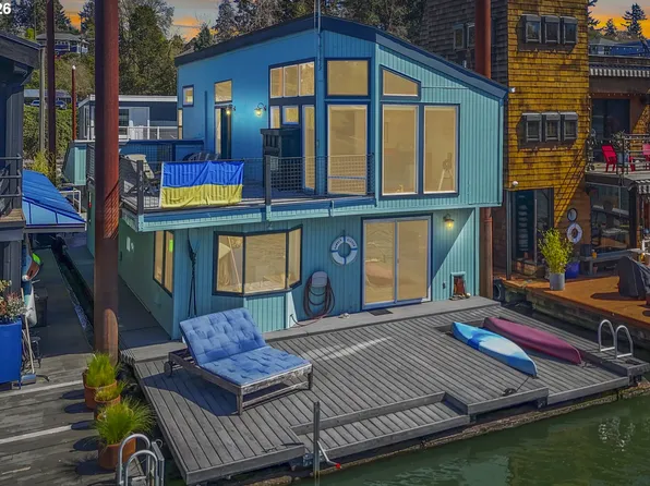 100 SE Harney St Slip 11, Portland, OR 97202