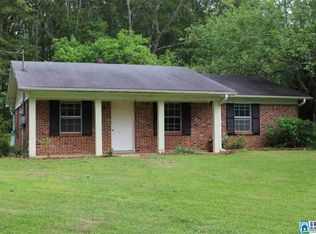 16 Crumpton St, Thorsby, AL 35171