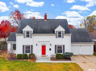 228 N Kickapoo Ter, Peoria, IL 61604