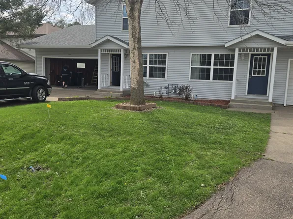 2806-2808 S Felker Ave, Marshfield, WI 54449