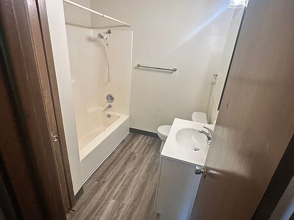 4th image of 1026 Hancock Dr #31