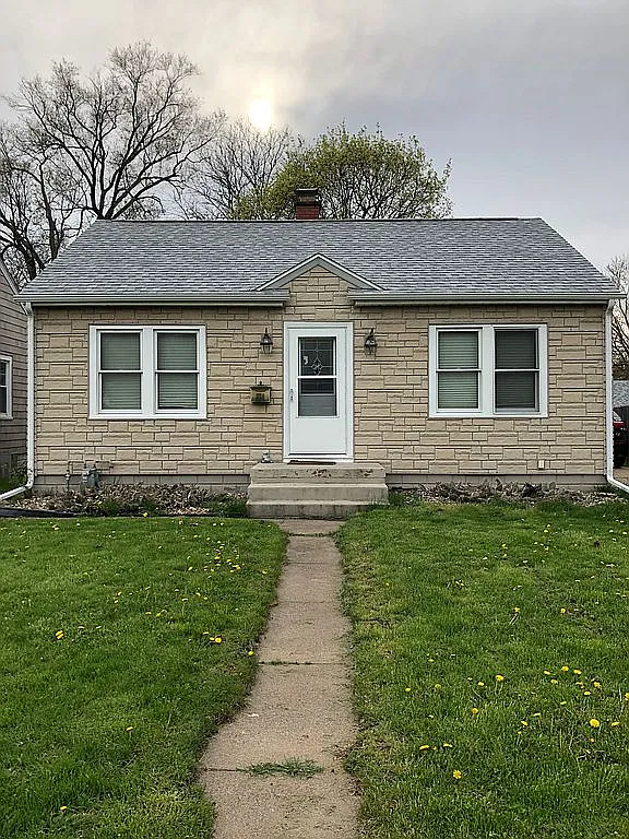 3506 10th St photo 1