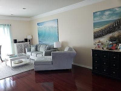 2nd floor living room