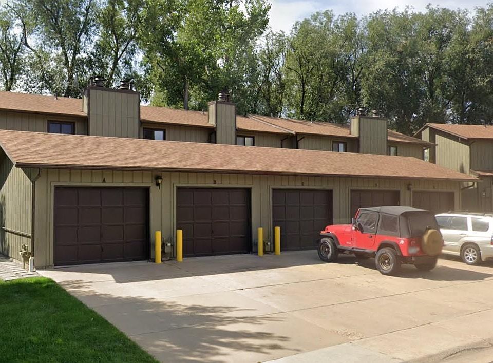 1st image of 1603 Cottonwood Dr Unit B