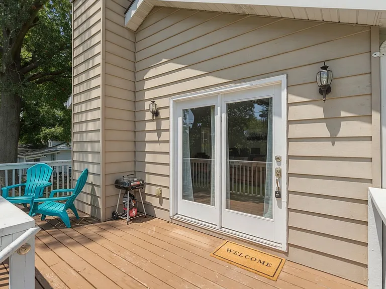 2415 Telegraph Rd — Photo 40