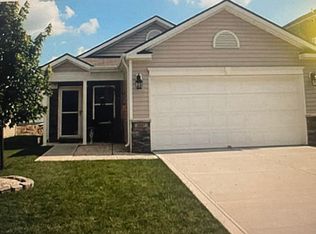 2507 Middle View Dr, Columbus, IN