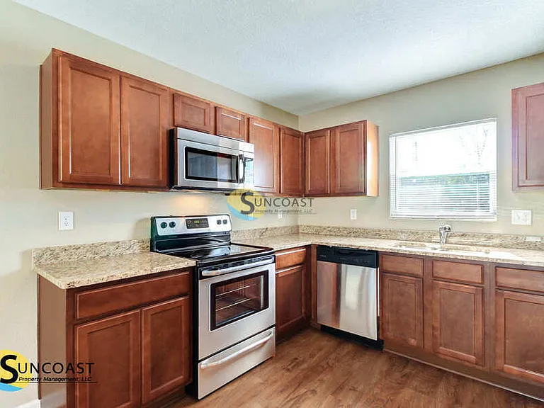 8001 Ridgehill View Rd — Photo 8