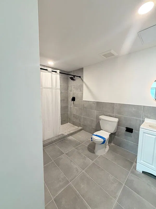 4 bed, 2.0 bath, 1591 sqft, $1,850 — Photo 1