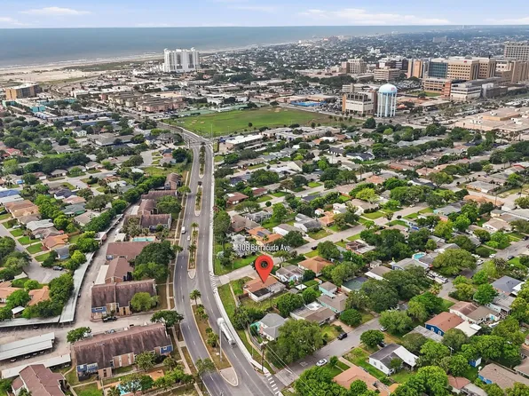 106 Barracuda Ave, Galveston, TX 77550