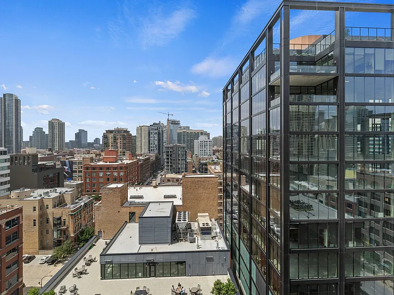 Flair Tower Apartments — Photo 16
