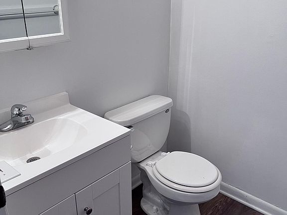 4th image of 4571 Baylor Ct