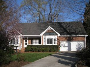 113 Glenstone Ln, Cary, NC 27518