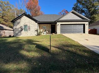 14 Raspberry Ln, Cabot, AR 72023