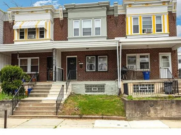6721 N Woodstock St, Philadelphia, PA 19138