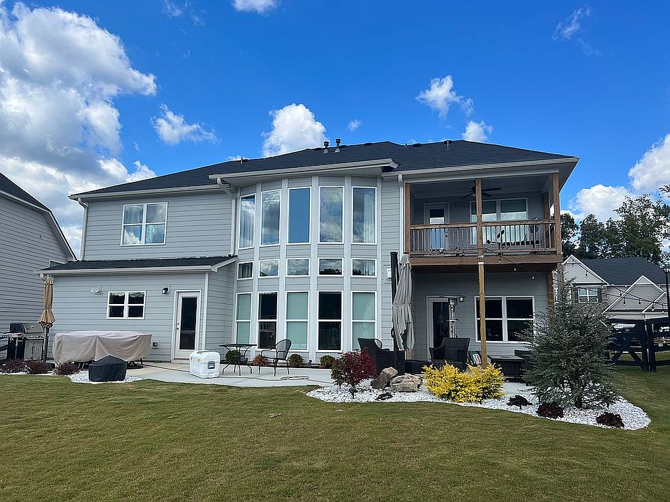 2nd image of 120 Crest Brooke Dr
