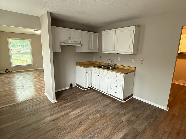 4911 Rosalind Ct — Photo 25