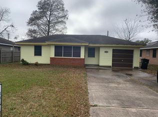 4821 Lawndale Ave, Groves, TX 77619