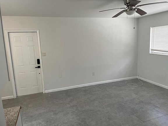 5th image of 2328 Dora St
